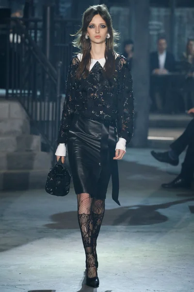 Look 24